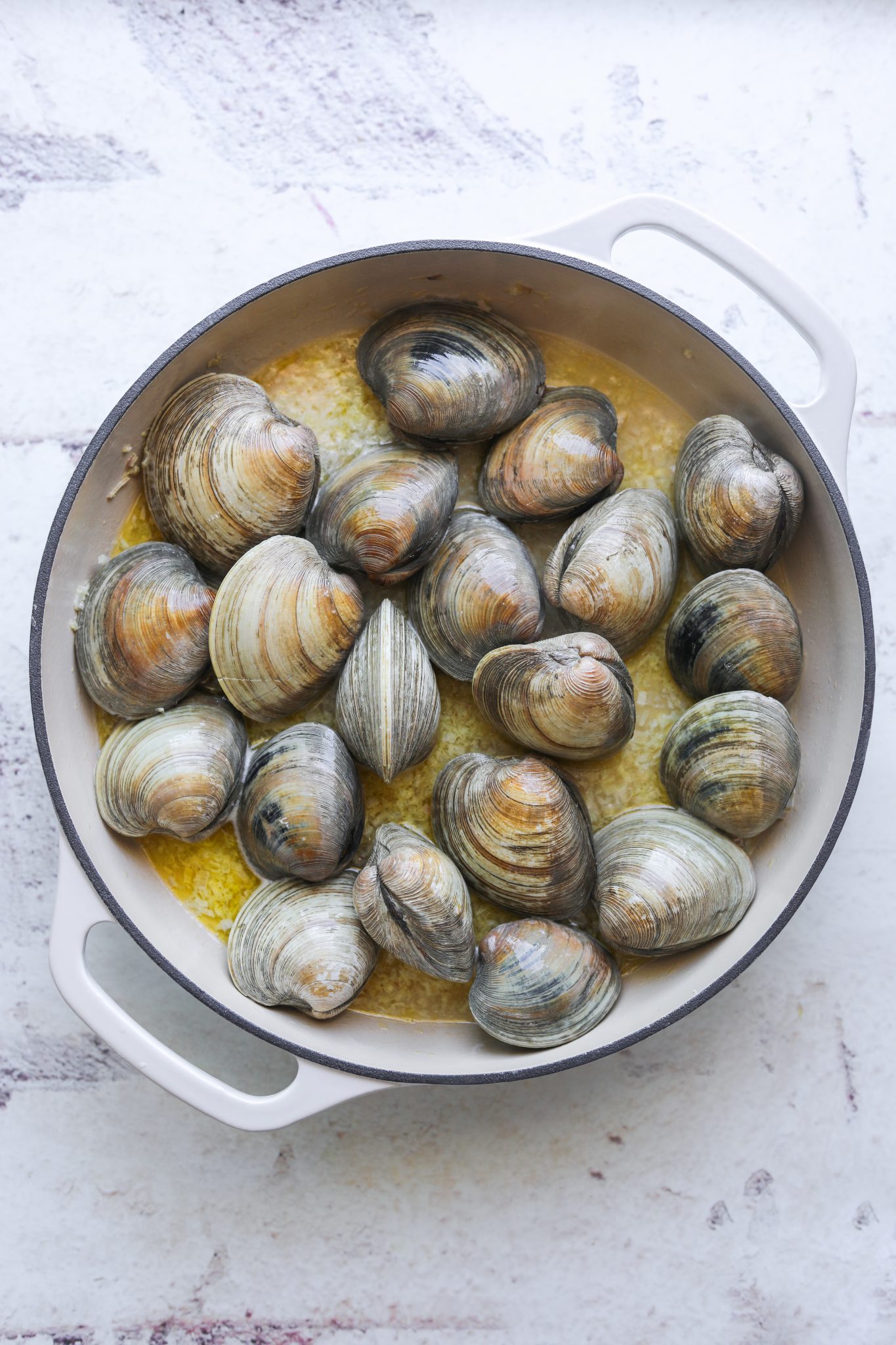 Steamed Clams with White Wine, Garlic and Butter Craving California