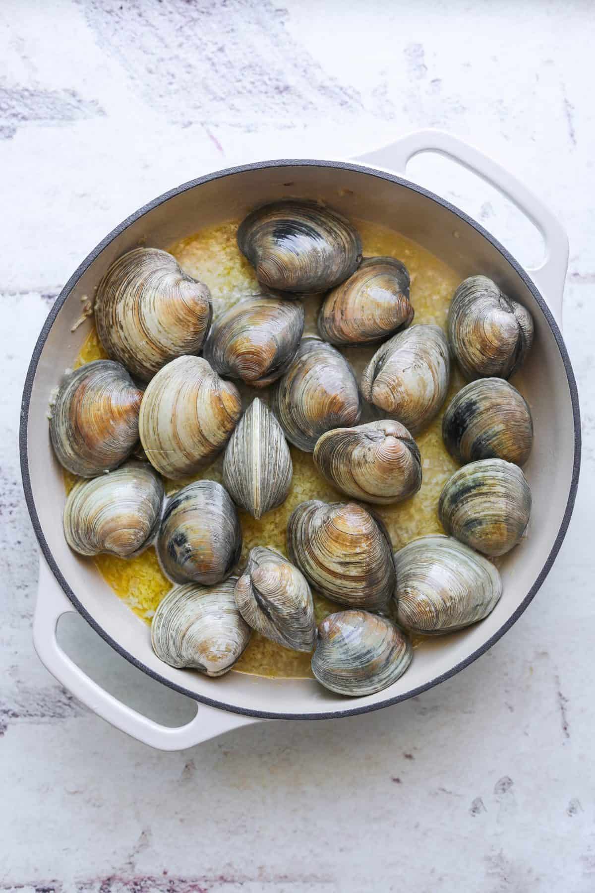 Steamed Clams with White Wine, Garlic and Butter Craving California